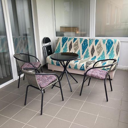 Apartman Edita - Byt S Terasou A Parkovacim Stanim, Topolova, Olomouc Apartment Luaran gambar